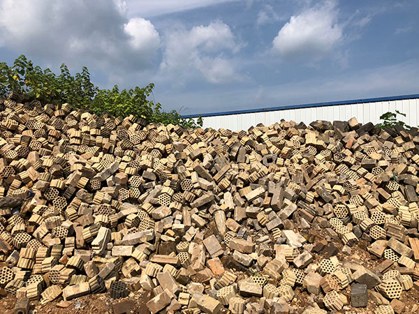 湖南省醴陵市馬戀耐火泥有限公司,湖南硅質耐火泥漿銷售,粘土質耐火泥漿銷售,熱風爐用耐酸噴涂料哪里好